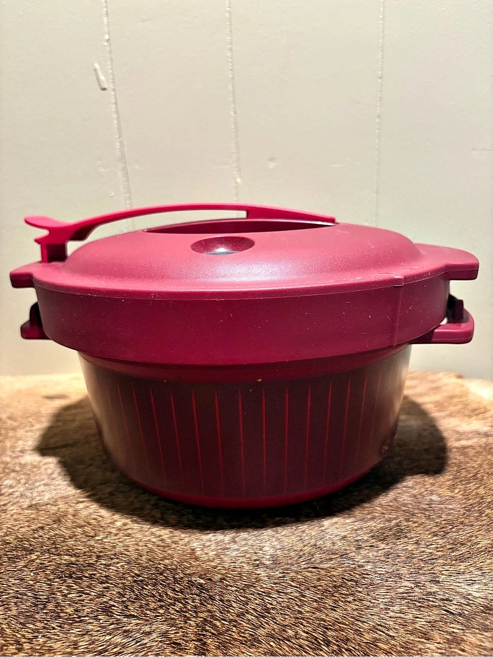 Tupperware Microwave Pressure Cooker Red Lidded Cookware Set